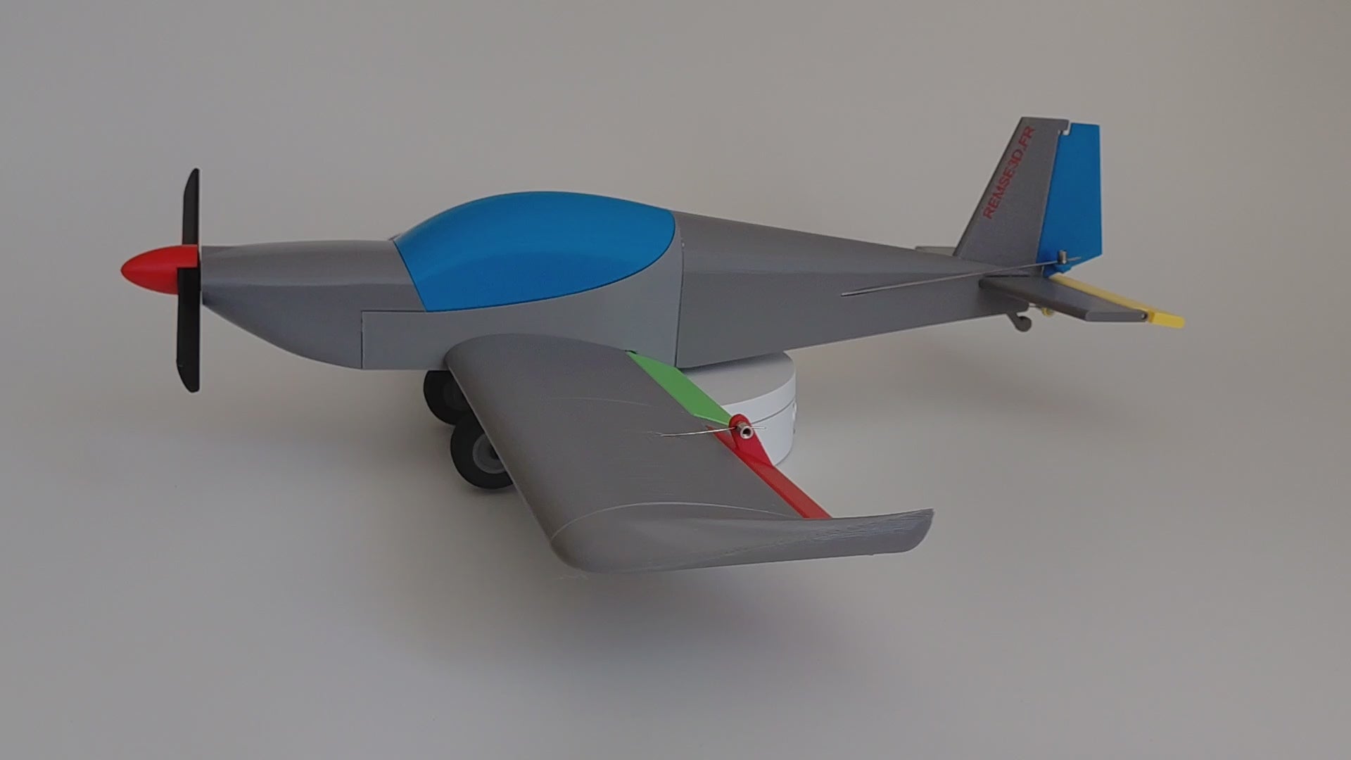 © Maquette d'avion pédagogique Multicolor