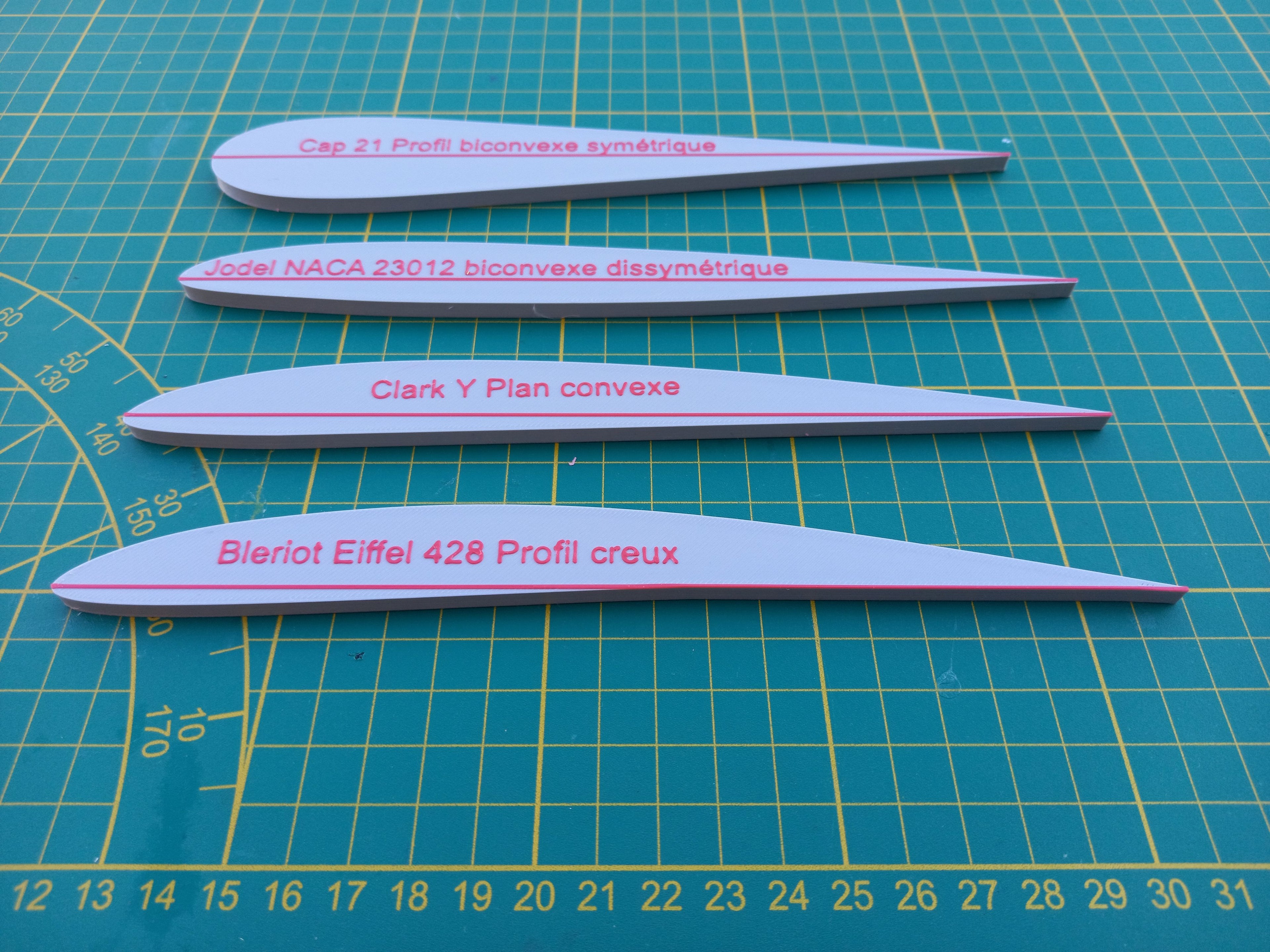 Lot de 4 Profils d'aile d'avion